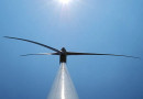 Работающие вхолостую ветряки строить дешевле, чем запасать энергию, которая вырабатывается с помощью них