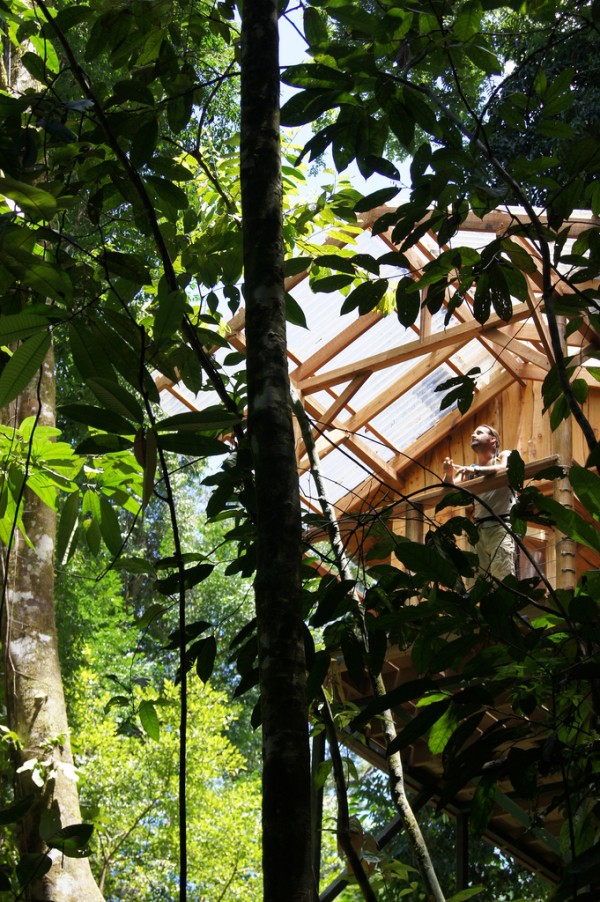Уникальная деревня в тропическом лесу