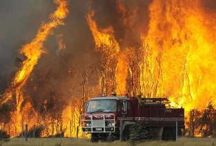 Австралийским обсерваториям угрожают лестные пожары