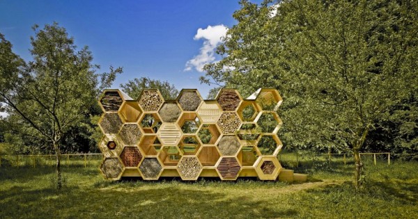 Гостиница для пчел