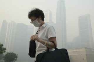 Сильнейший смог в Сингапуре вызвали пожары в Индонезии