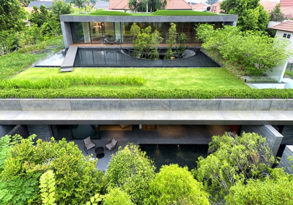 Ландшафтный дизайн соединяет два дома в единое пространство