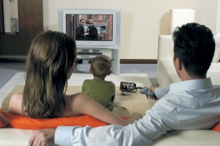 Просмотр телевизора может способствовать похудению