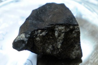 В челябинском метеорите нашли космическую воду