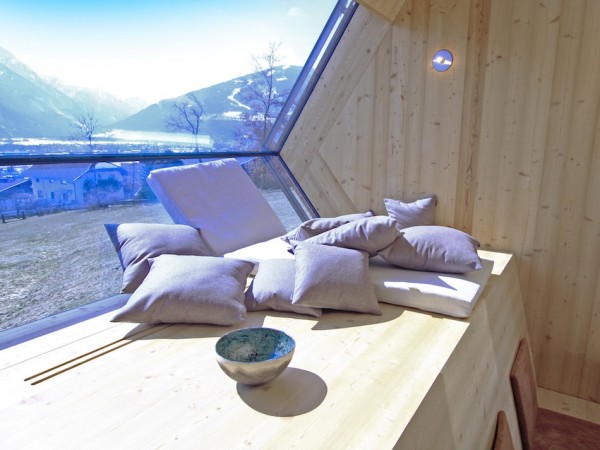 Футуристичный домик в Альпах