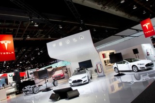 Tesla подтвердила разработку еще одного электрического седана