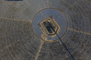 Закончилось строительство крупнейшей солнечной электростанции