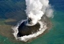 Новый японский вулканический остров за 4 месяца вырос в 70 раз