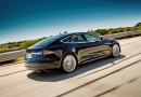 Tesla усиливает днище у Model S