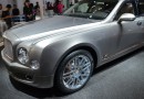 Bentley показала в Пекине концепт гибридного автомобиля