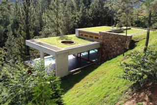 Вилла с «зеленой» крышей в горах Доминиканы