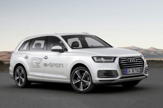 Audi представила в Женеве гибридный Q7