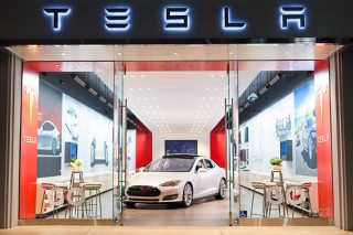 Федеральная торговая комиссия поддержала компанию Tesla в вопросе прямых продаж электромобилей